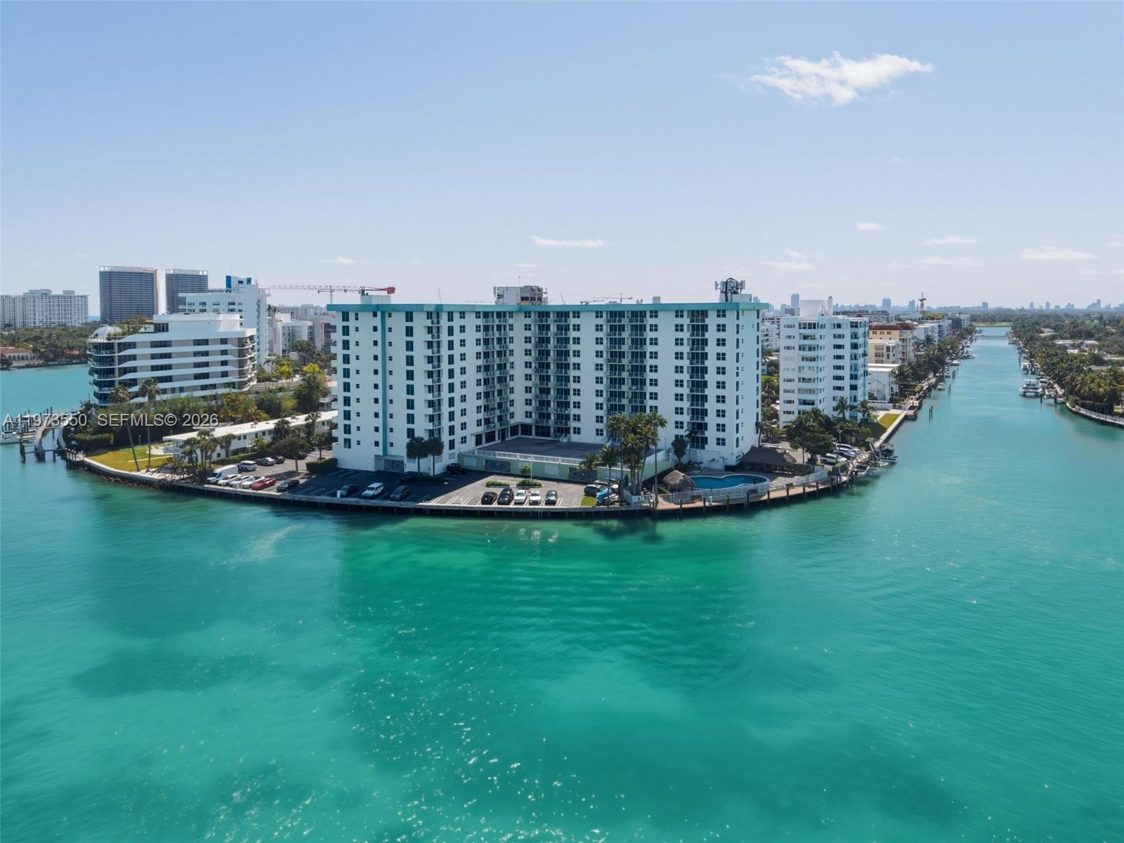 ISLAND POINTE CONDO - Residential