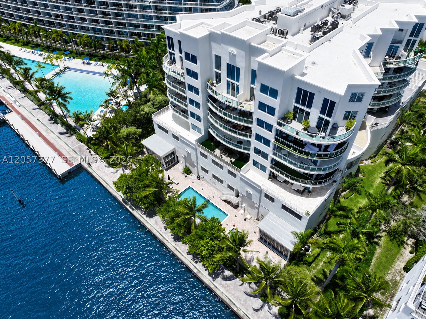 EASTSIDE AT AVENTURA COND - Residential