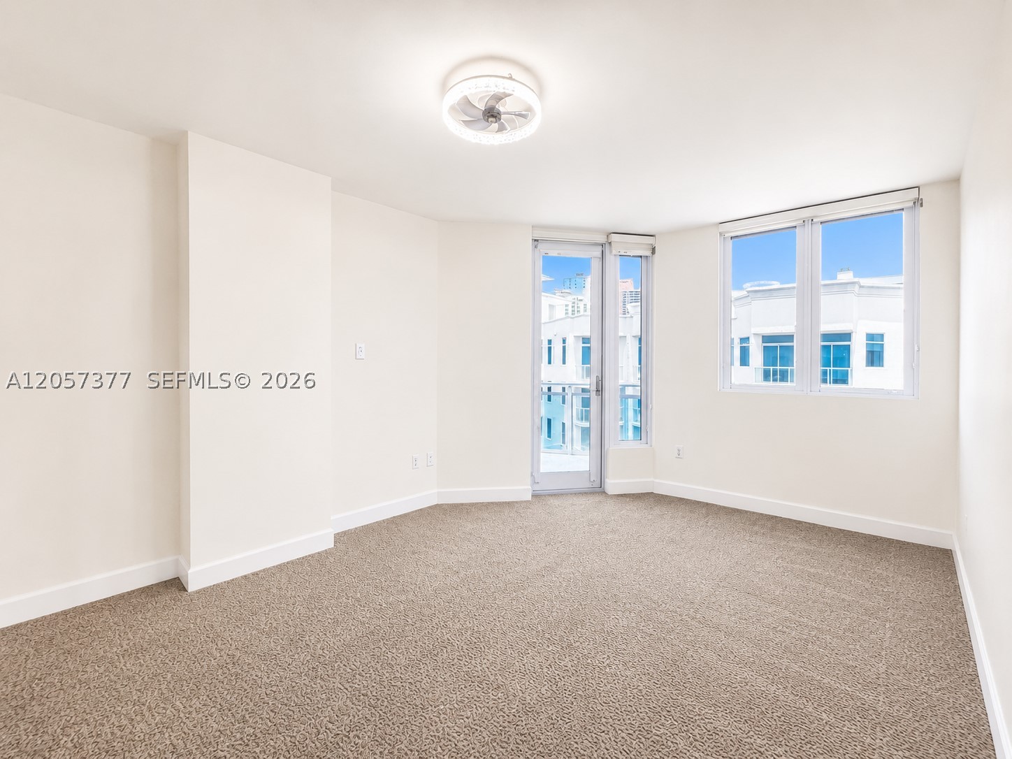 EASTSIDE AT AVENTURA COND - Residential