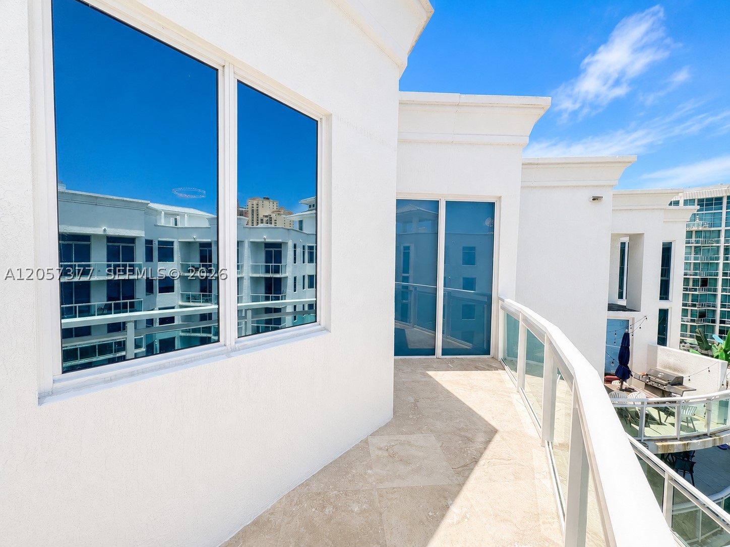 EASTSIDE AT AVENTURA COND - Residential