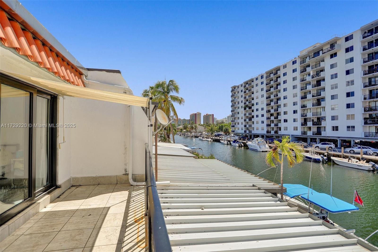 BEACH CLUB VILLAS CONDO - Residential Lease