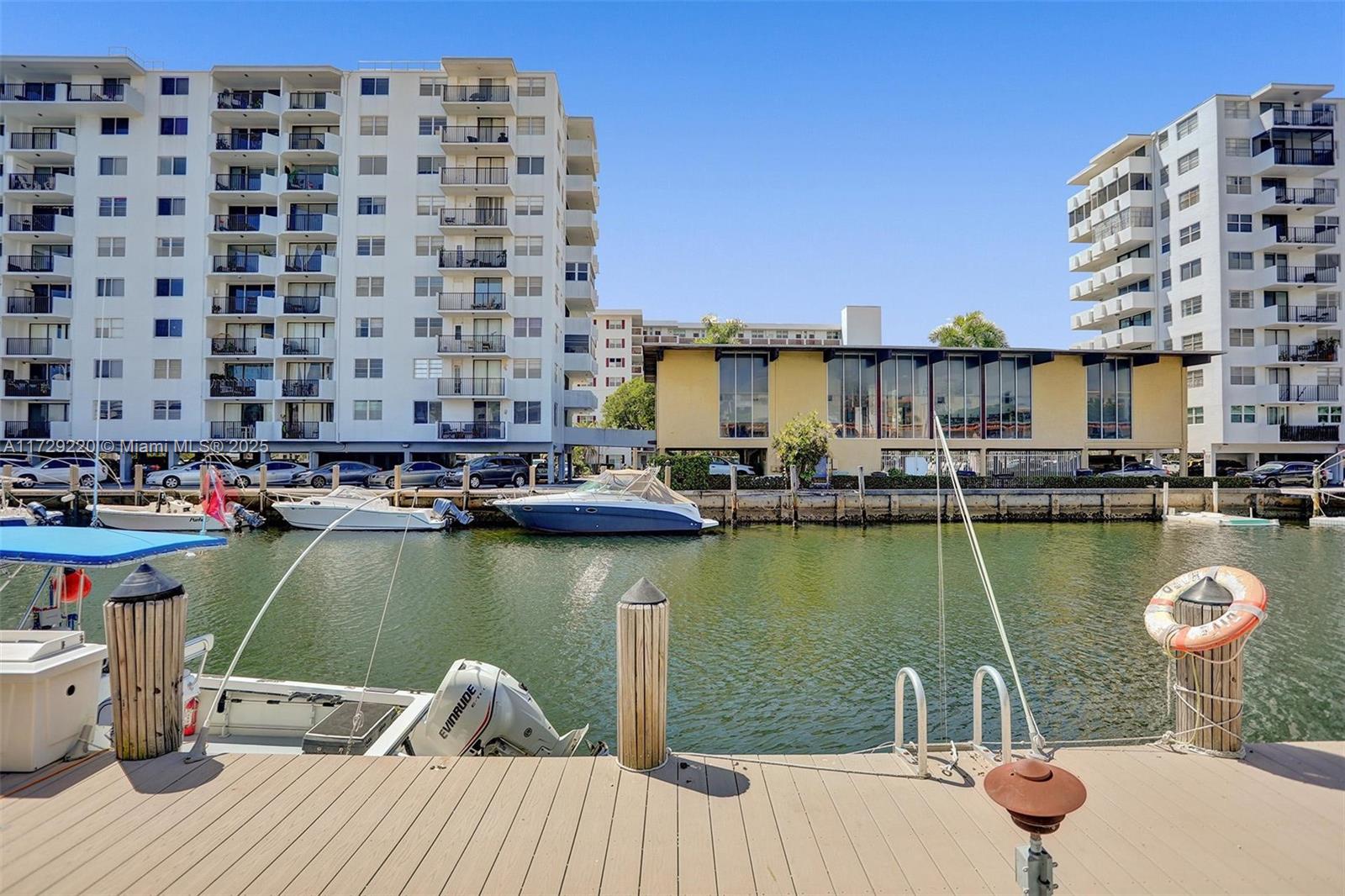 BEACH CLUB VILLAS CONDO - Residential Lease