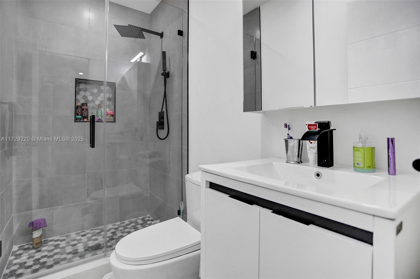 BEACH CLUB VILLAS CONDO - Residential Lease