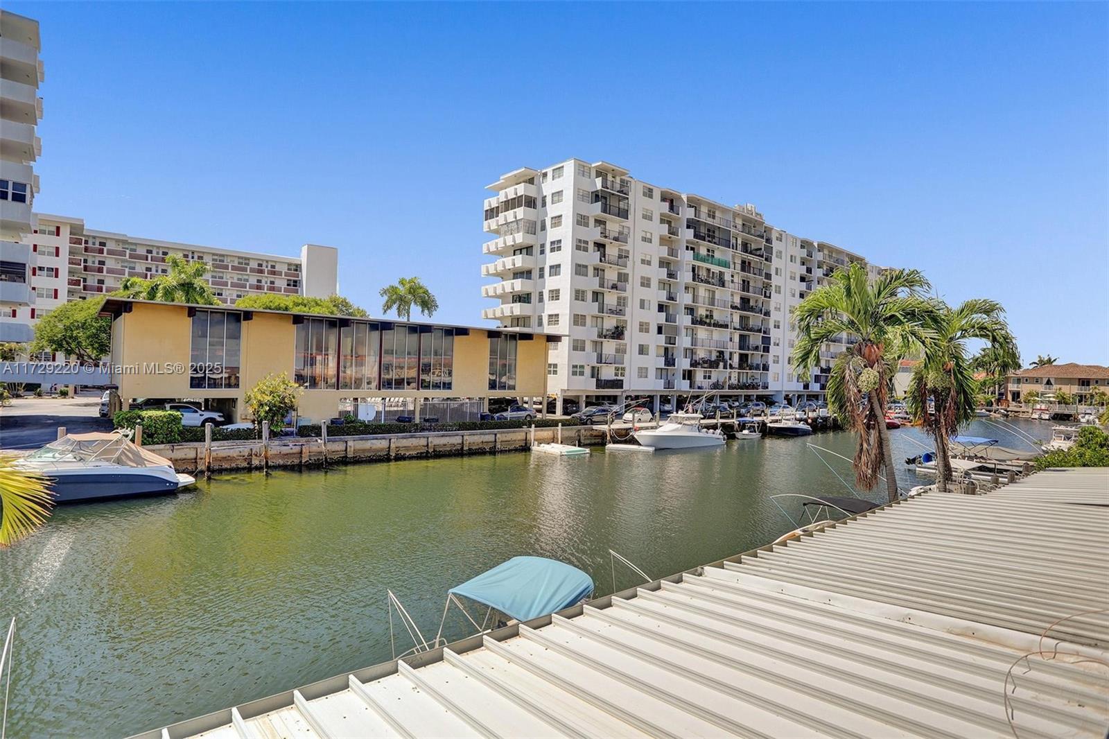 BEACH CLUB VILLAS CONDO - Residential Lease