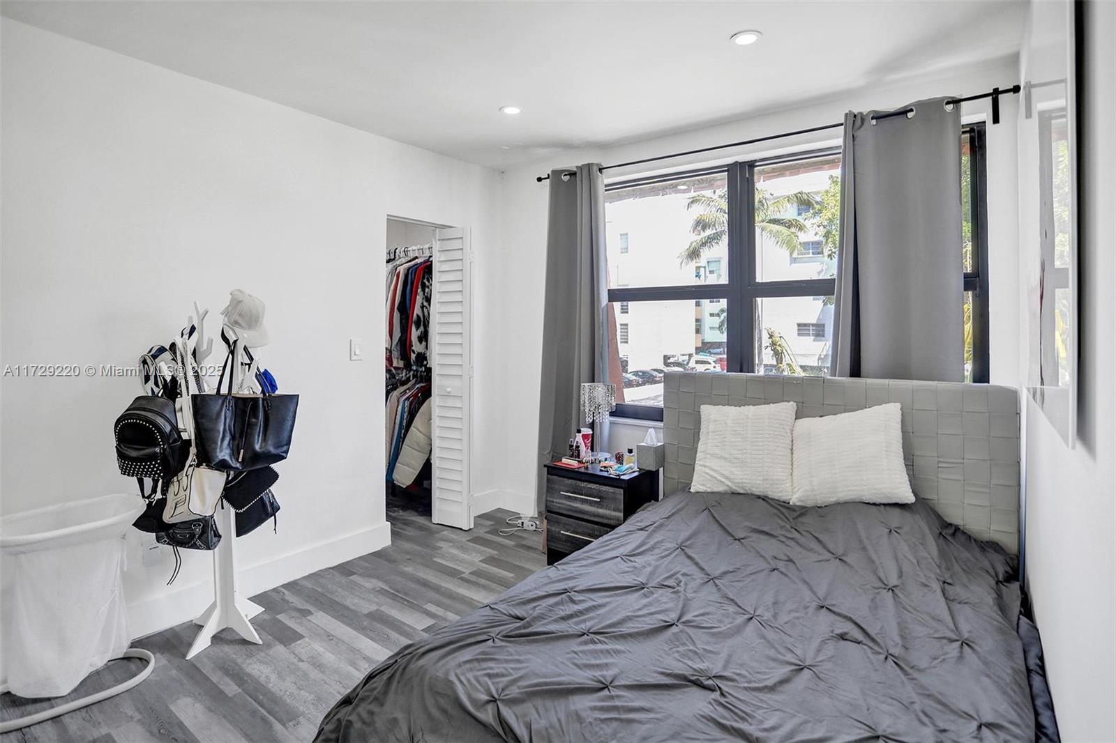 BEACH CLUB VILLAS CONDO - Residential Lease