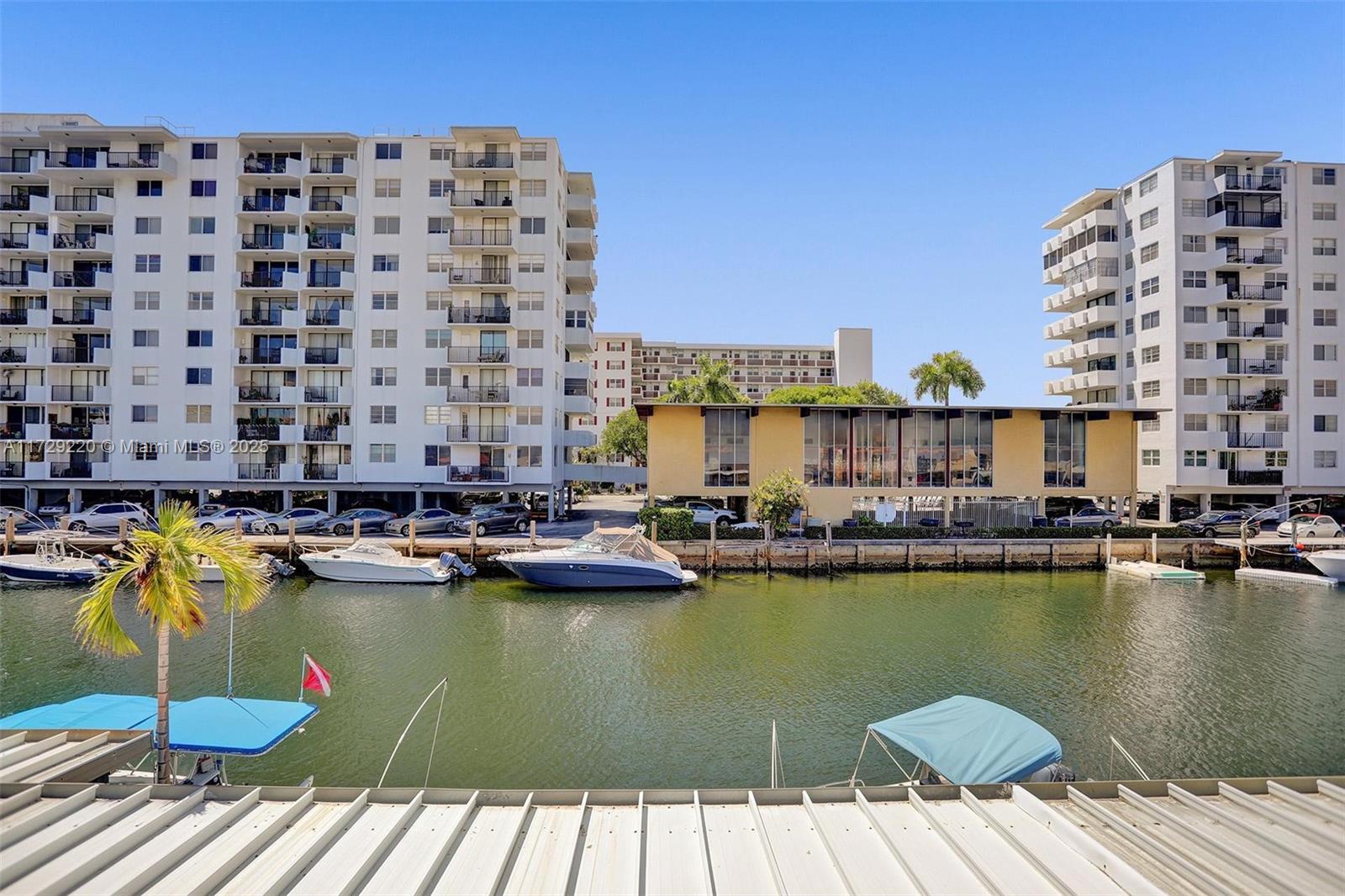 BEACH CLUB VILLAS CONDO - Residential Lease