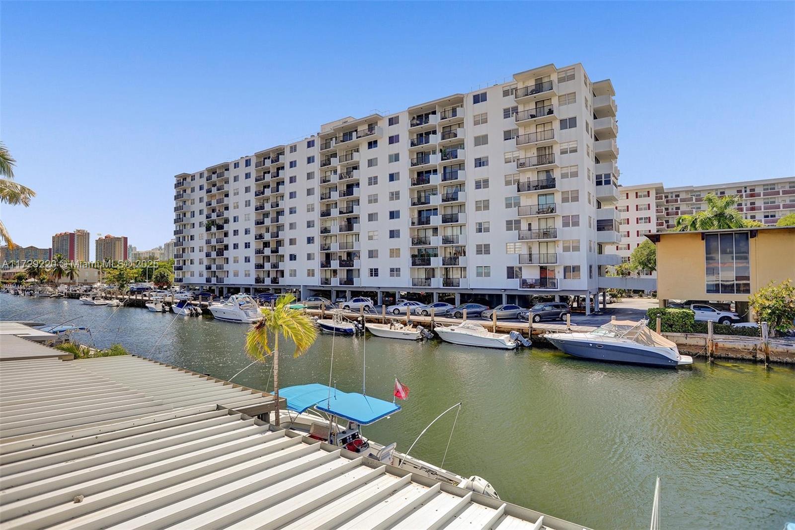 BEACH CLUB VILLAS CONDO - Residential Lease