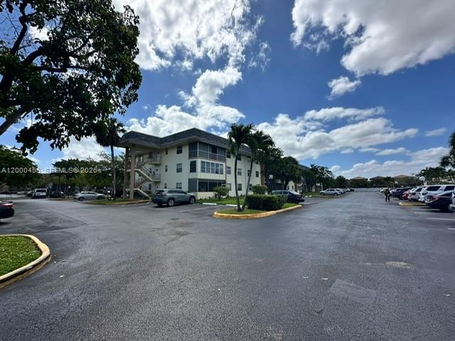 SABAL PALM VILLAGE 2 COND - Residential