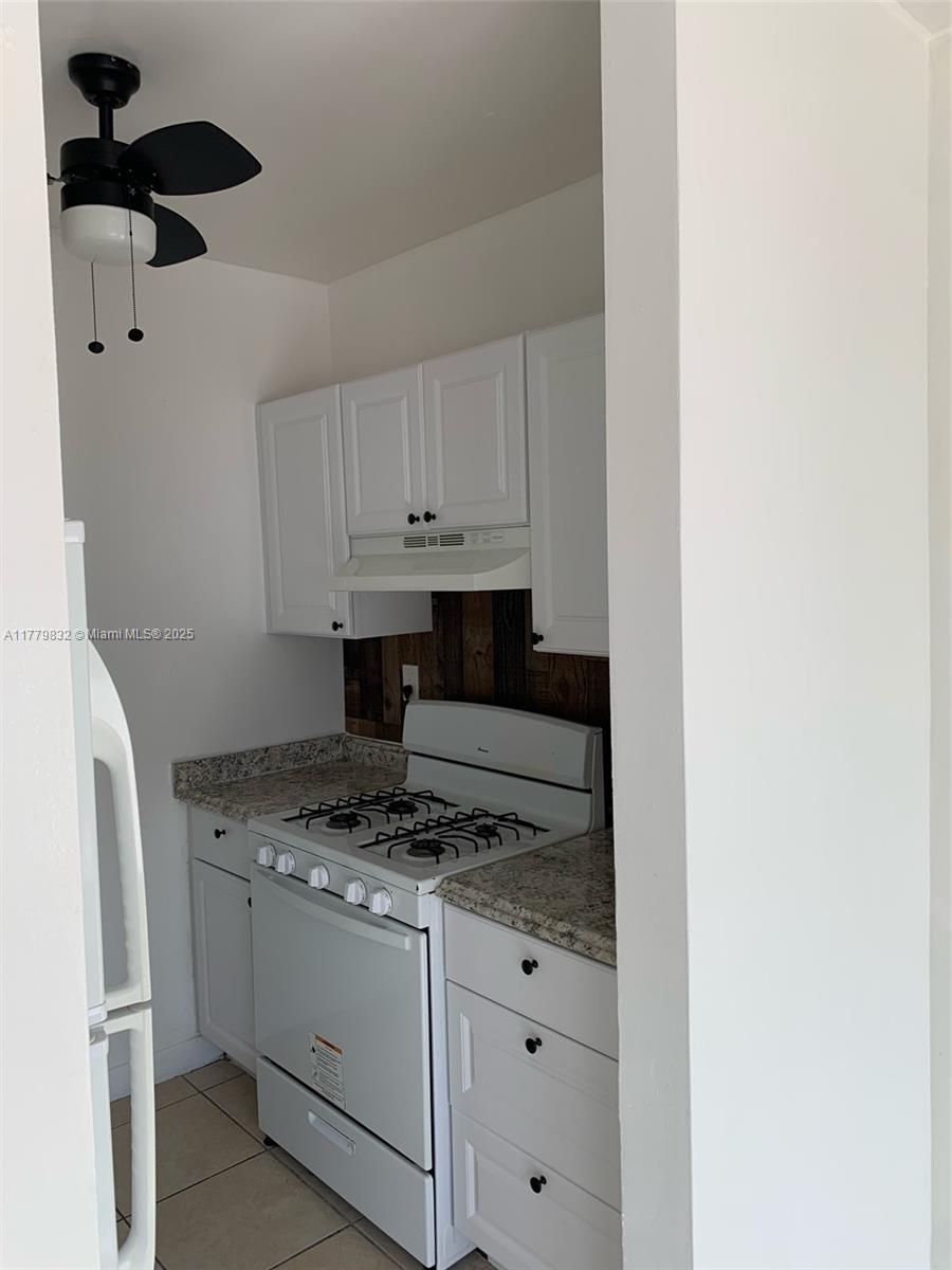 GREYNOLDS ARMS CO-OP APTS - Residential Lease