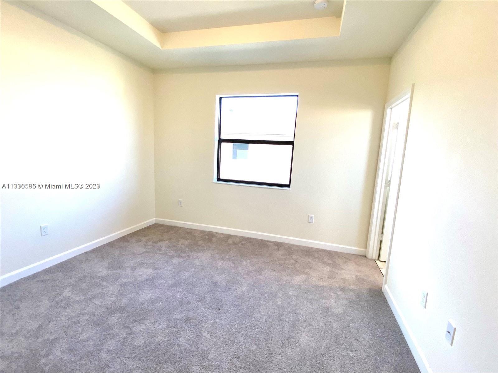 AQUABELLA NORTH - Residential Lease