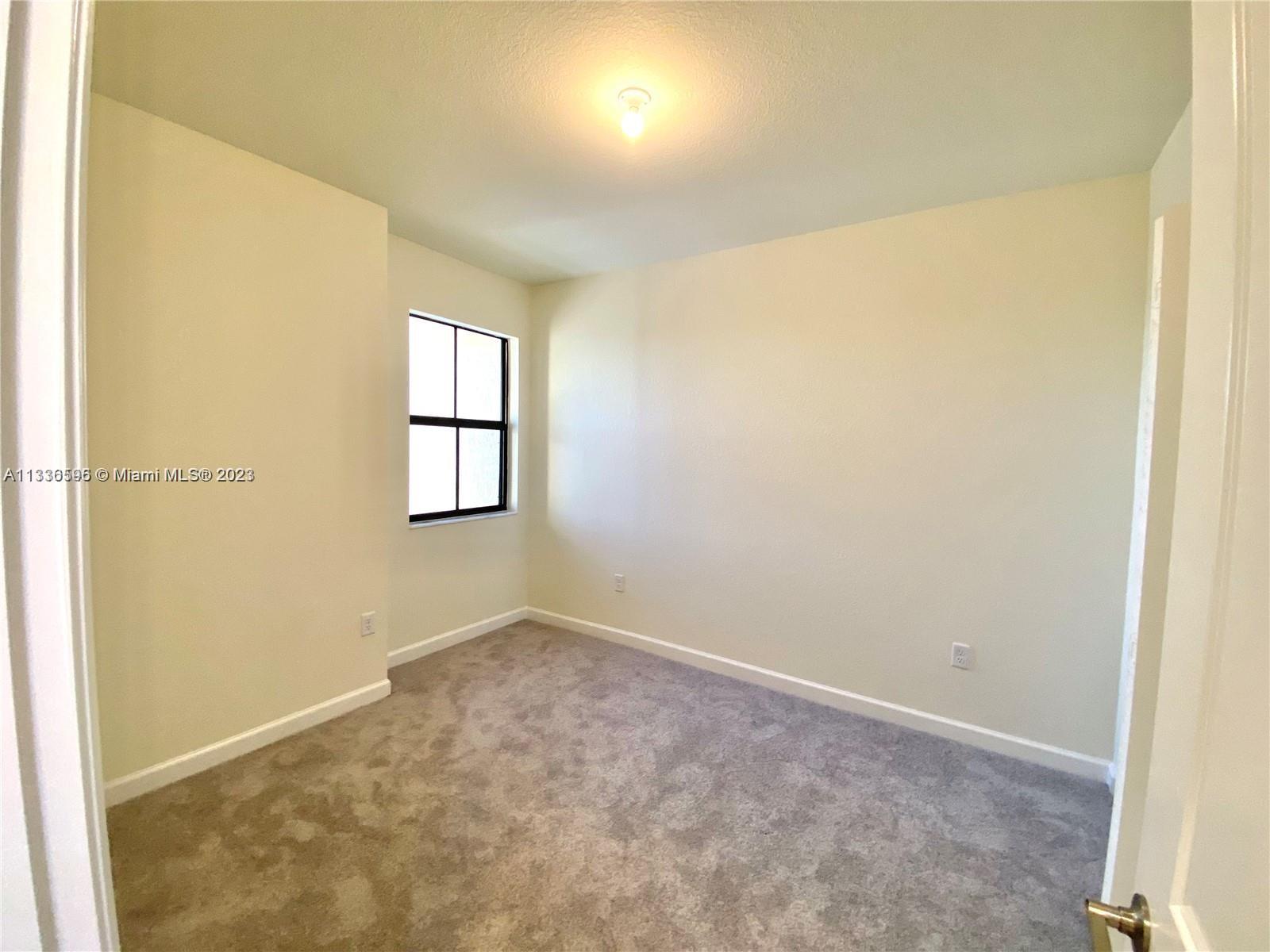 AQUABELLA NORTH - Residential Lease