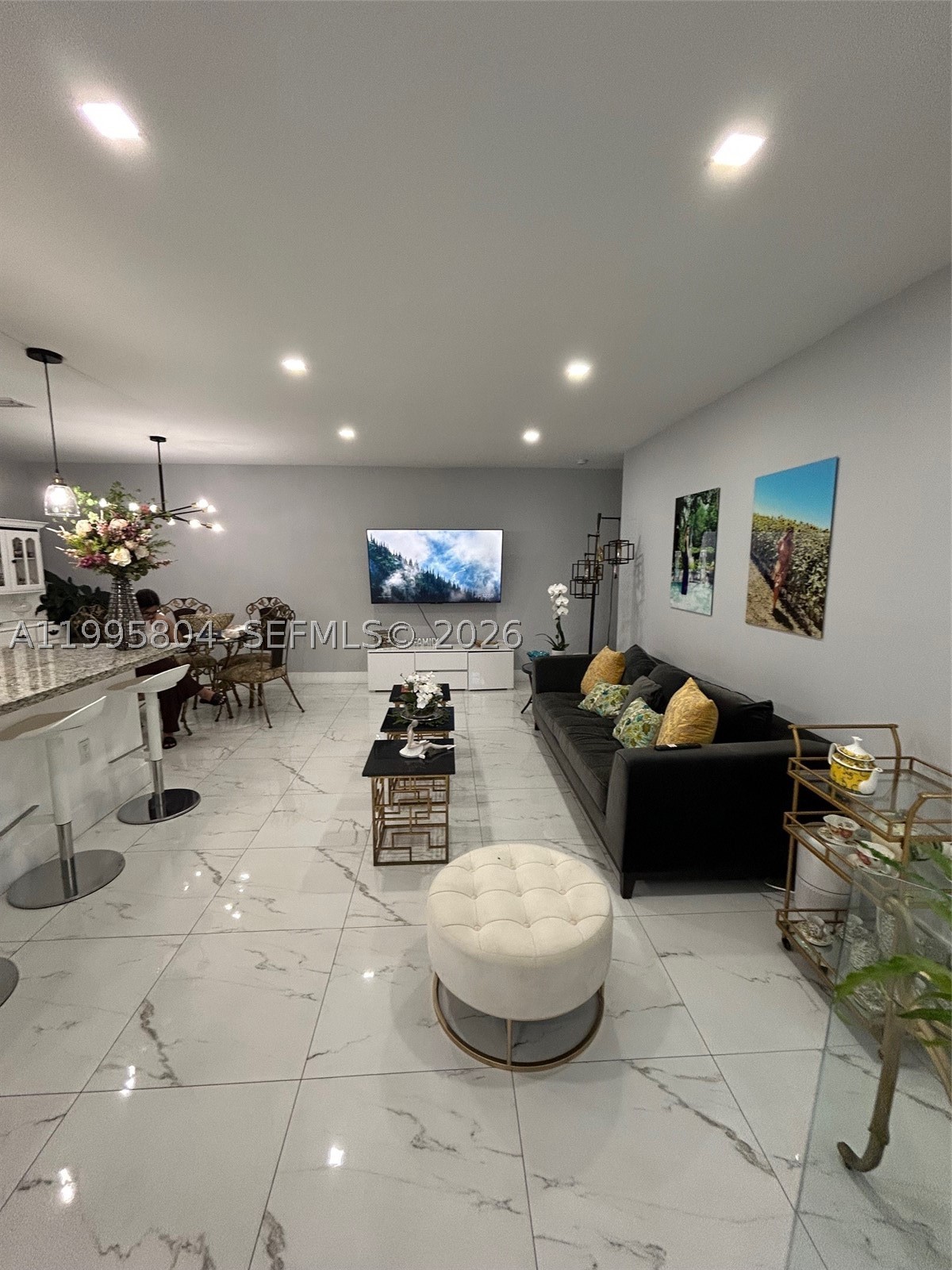 THE FOUNTAINS I CONDO - Residential