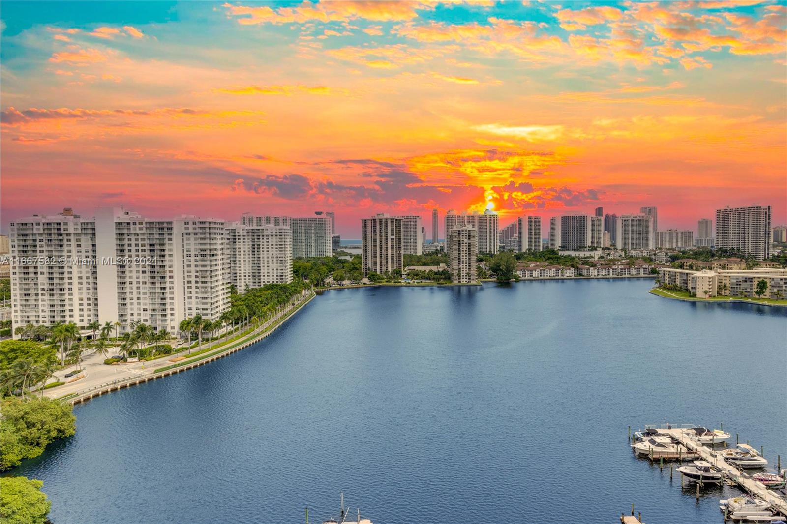 COMMODORE PLAZA CONDO - Residential