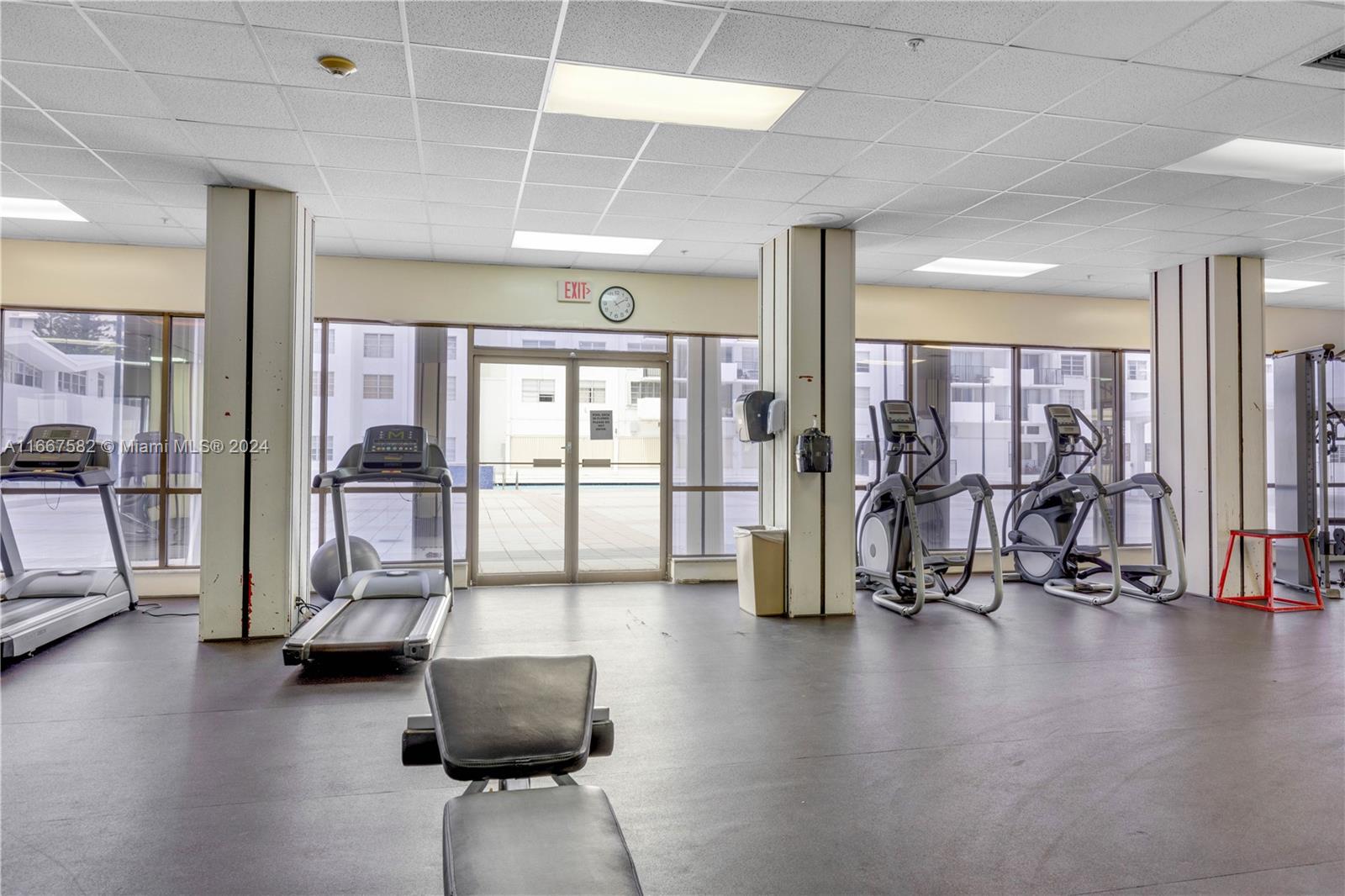 COMMODORE PLAZA CONDO - Residential