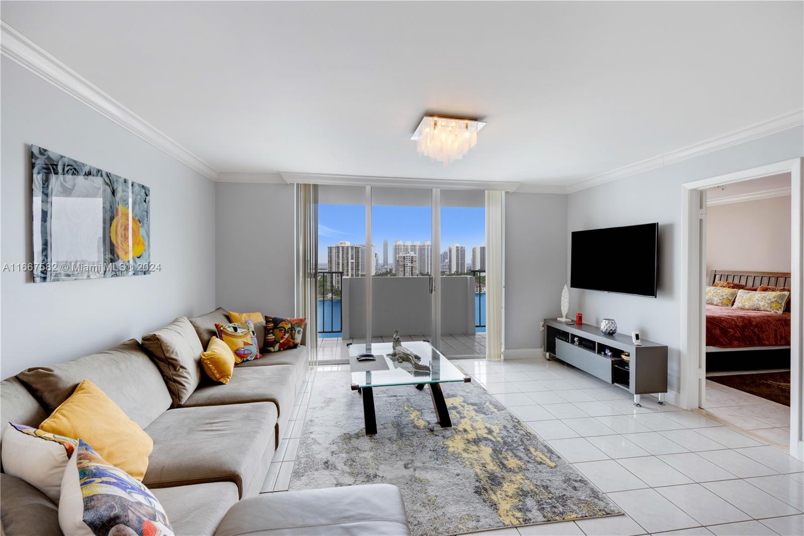 COMMODORE PLAZA CONDO - Residential
