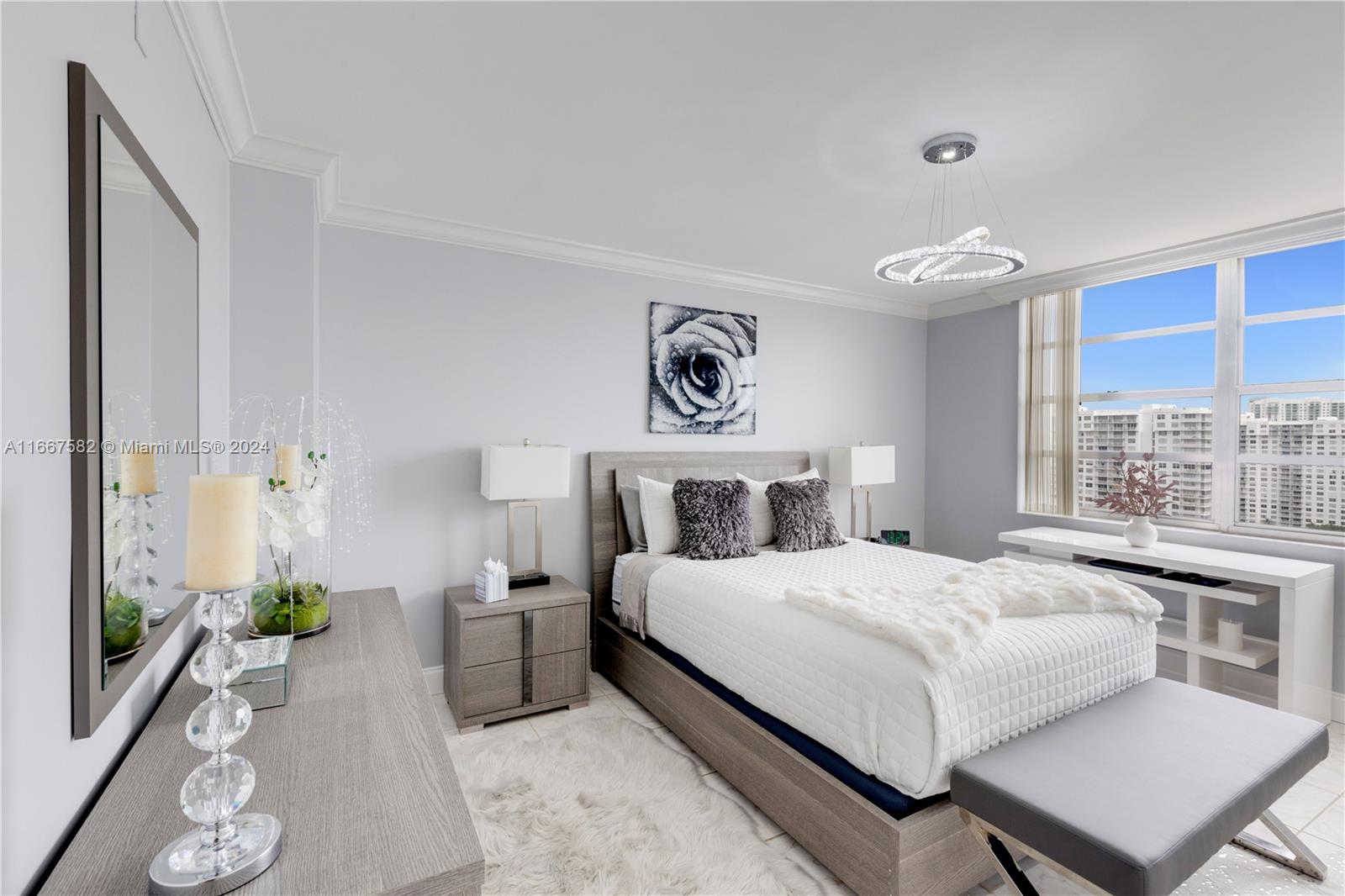 COMMODORE PLAZA CONDO - Residential