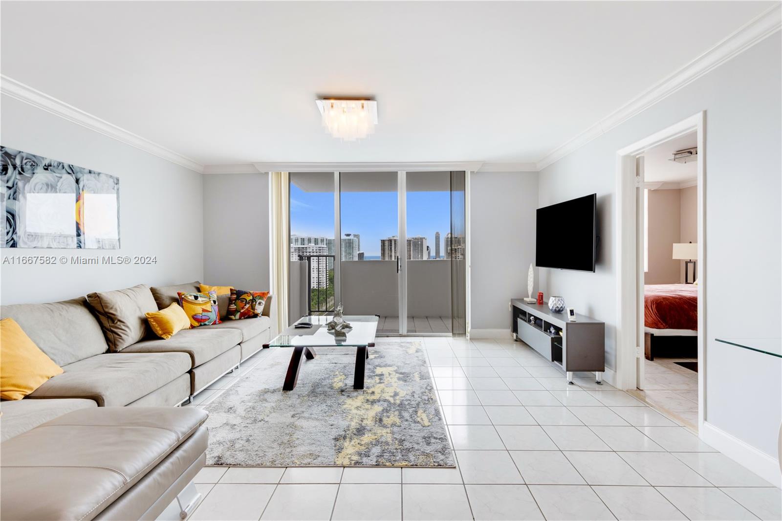COMMODORE PLAZA CONDO - Residential