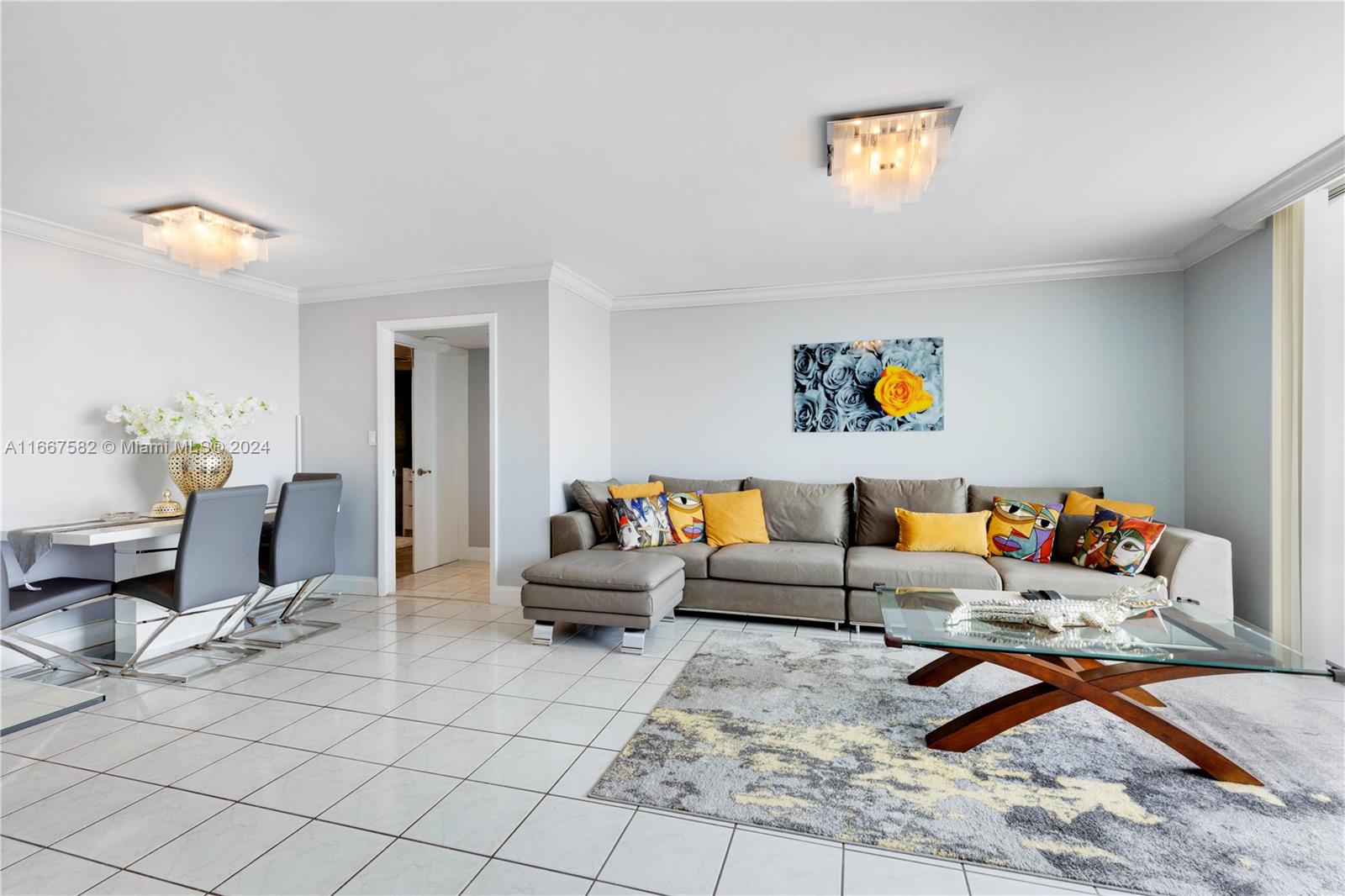COMMODORE PLAZA CONDO - Residential
