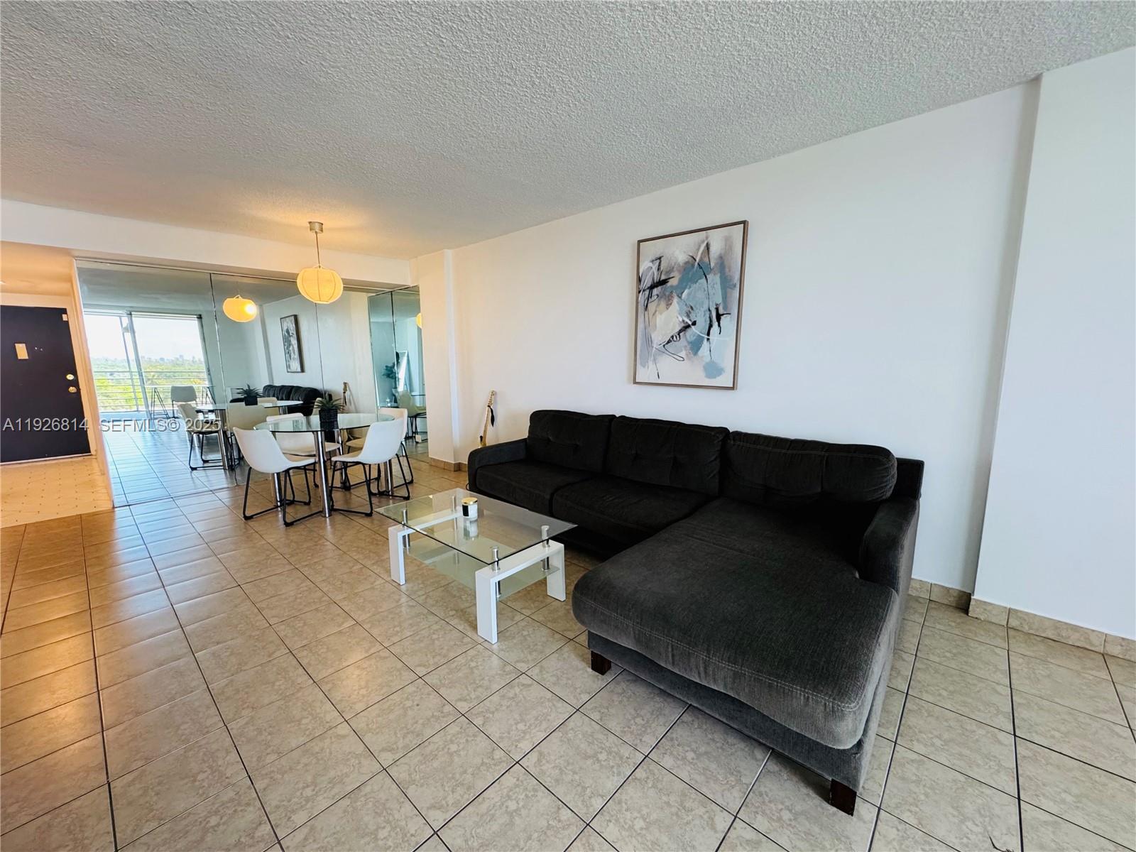 EASTERN SHORES WHITE HOUS - Residential