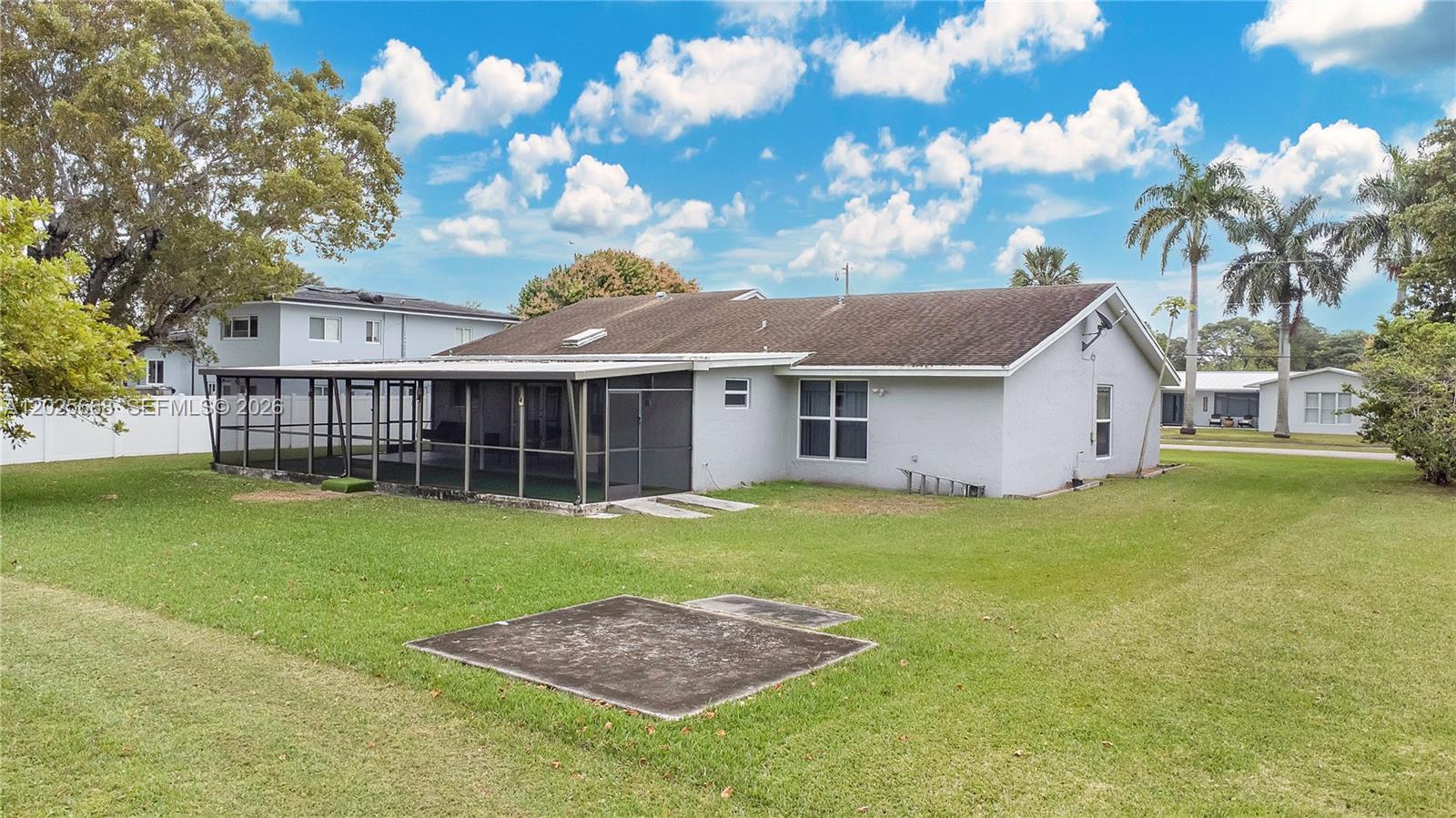 PALMETTO COUNTRY CLUB EST - Residential Lease