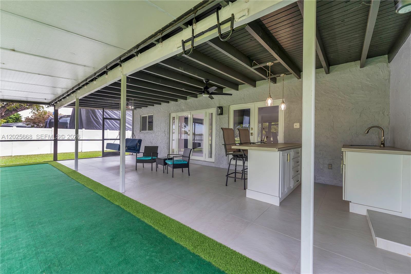 PALMETTO COUNTRY CLUB EST - Residential Lease