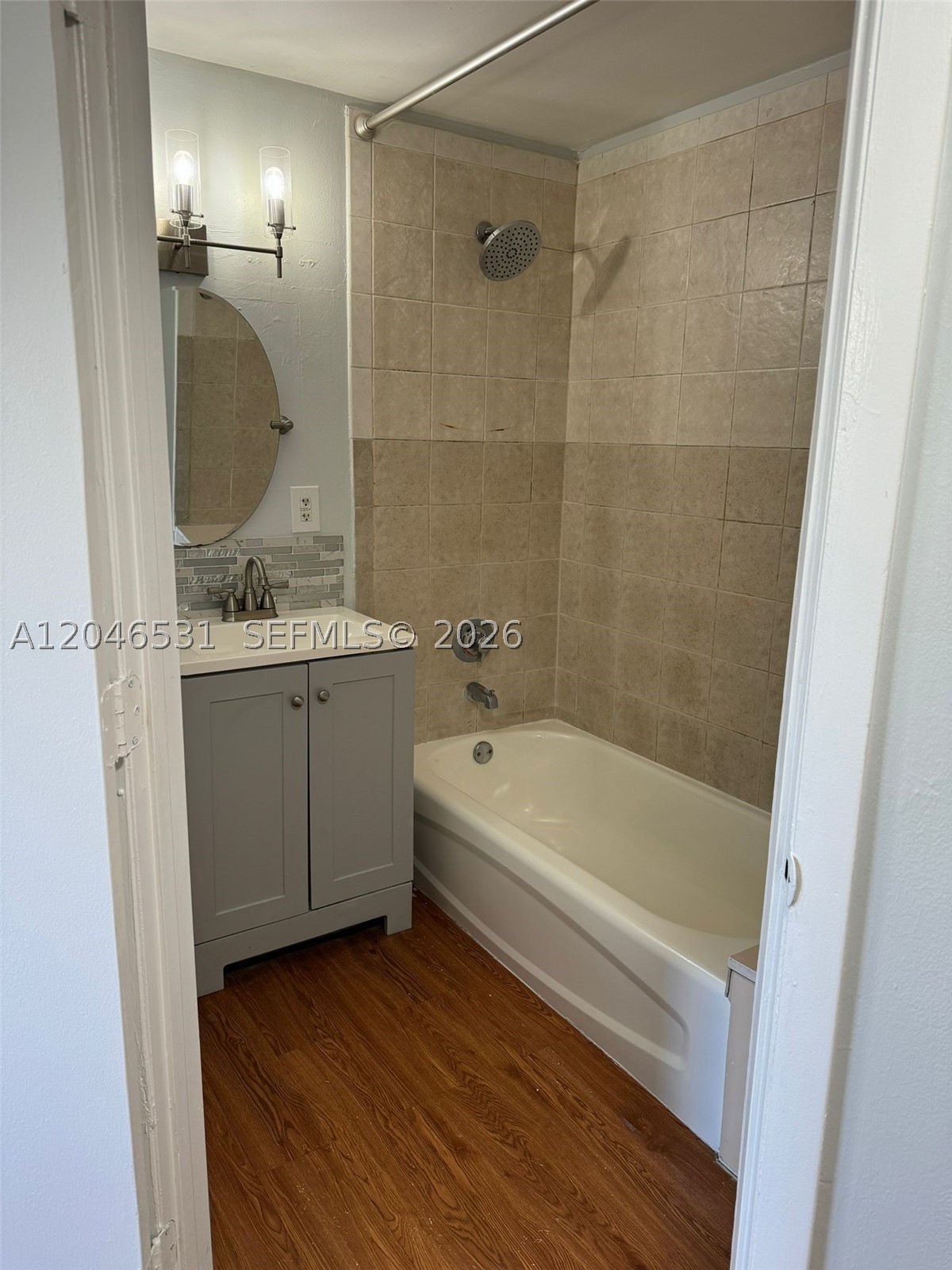 RIVER POINT CONDO - Residential