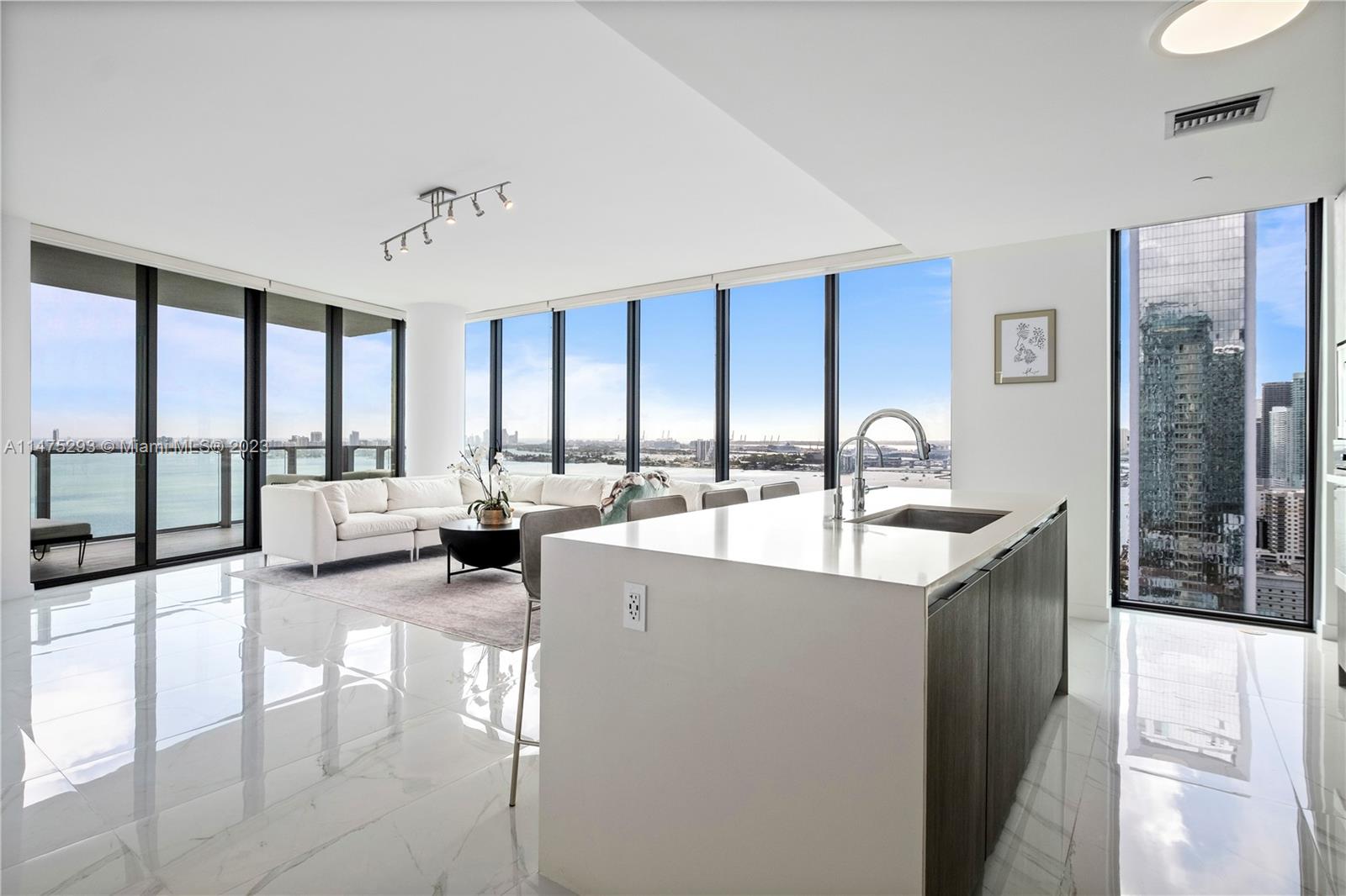 BISCAYNE BEACH CONDO - Residential