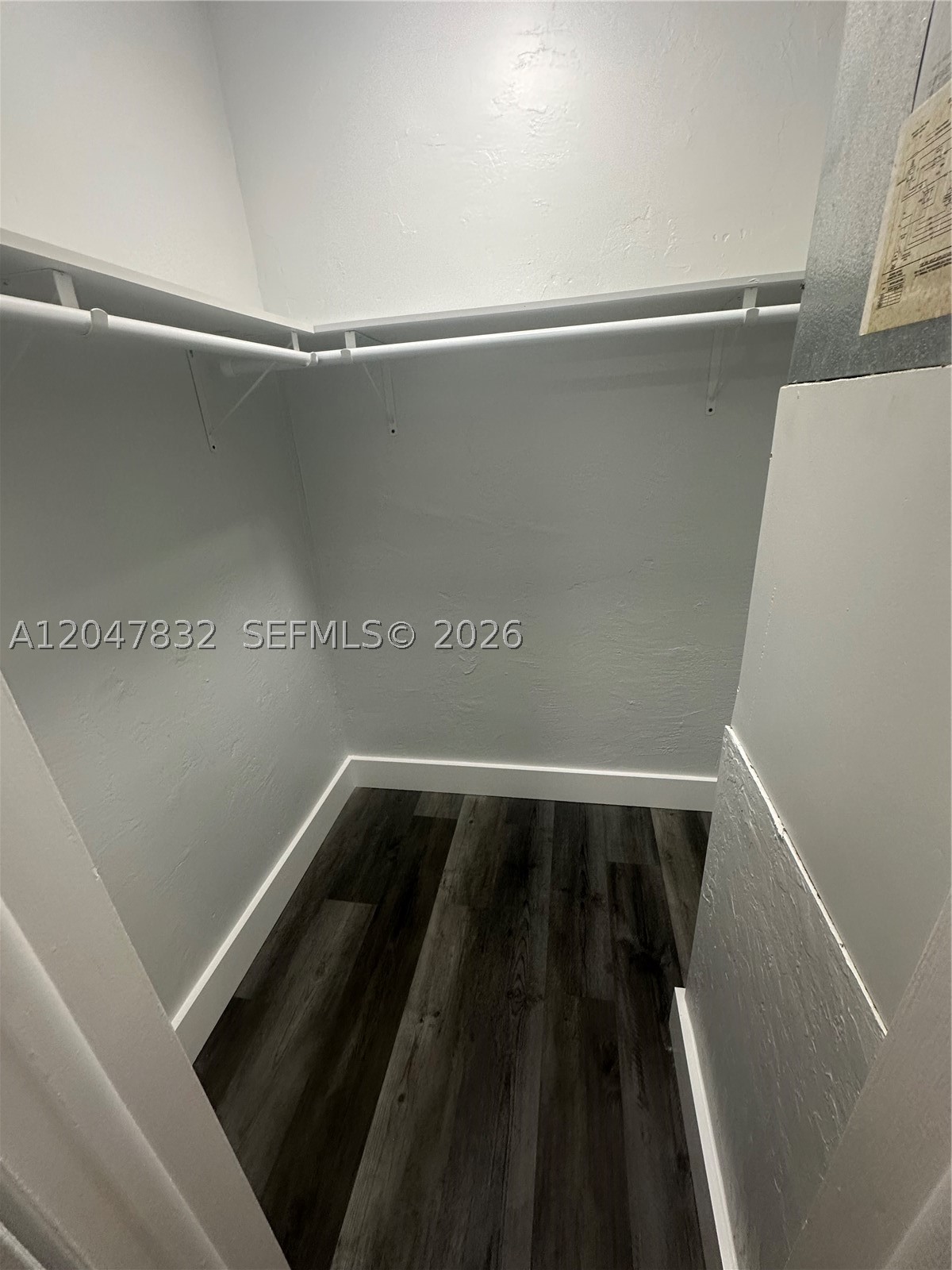 C GAB DOUGLAS SEC - Residential Lease