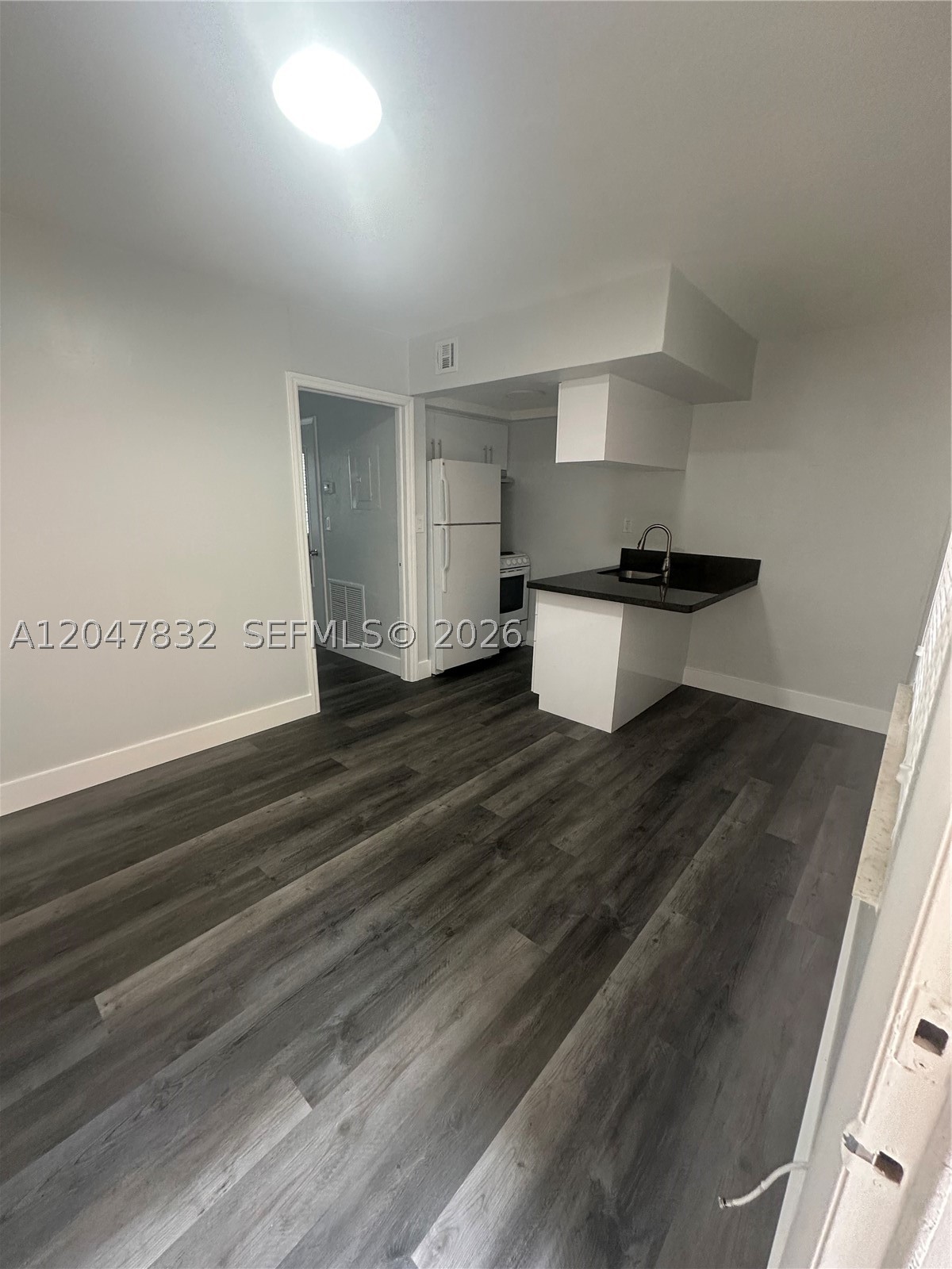 C GAB DOUGLAS SEC - Residential Lease