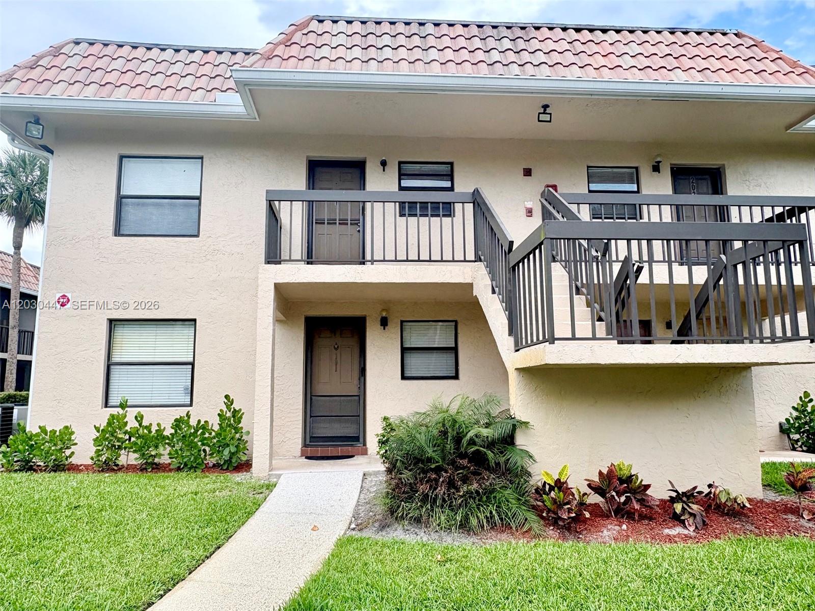 Beautiful 2- bedroom, 2 -bath top-floor corner condo. Bright 2 floor corner unit condo features a Kitchen with stainless steel appliances. The primary suite offers a large walk-in closet.  Washer & Dryer in the unit. Parking for up to 2 vehicles including 1 assigned space and 1 guest parking.