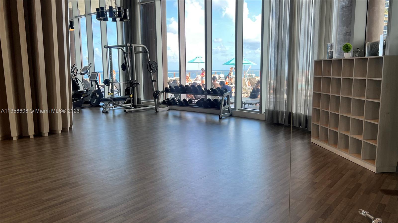 4111 SOUTH OCEAN DRIVE CO - Residential