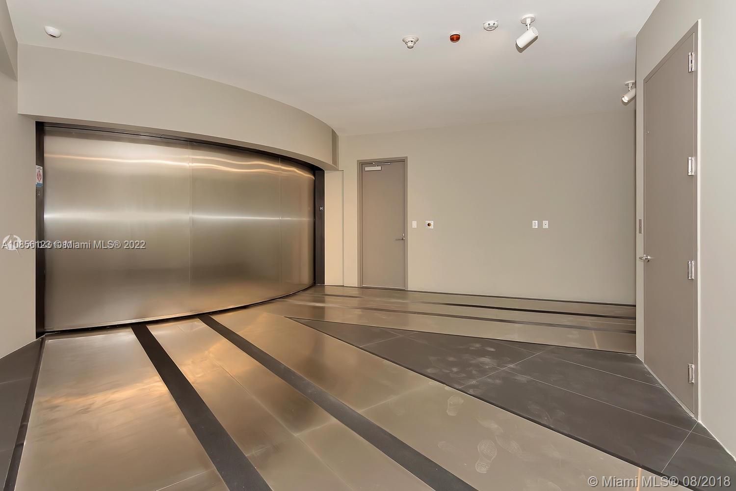 Porsche Tower - Residential
