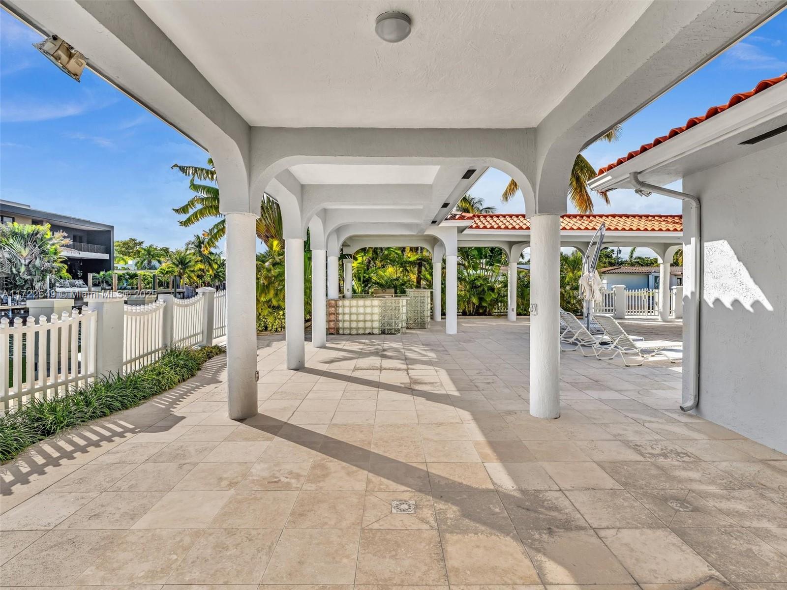 VENETIAN SEC KEYSTONE POI - Residential