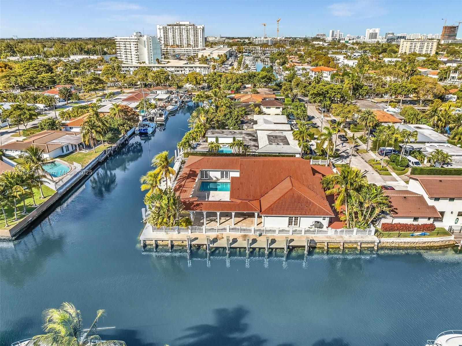 VENETIAN SEC KEYSTONE POI - Residential