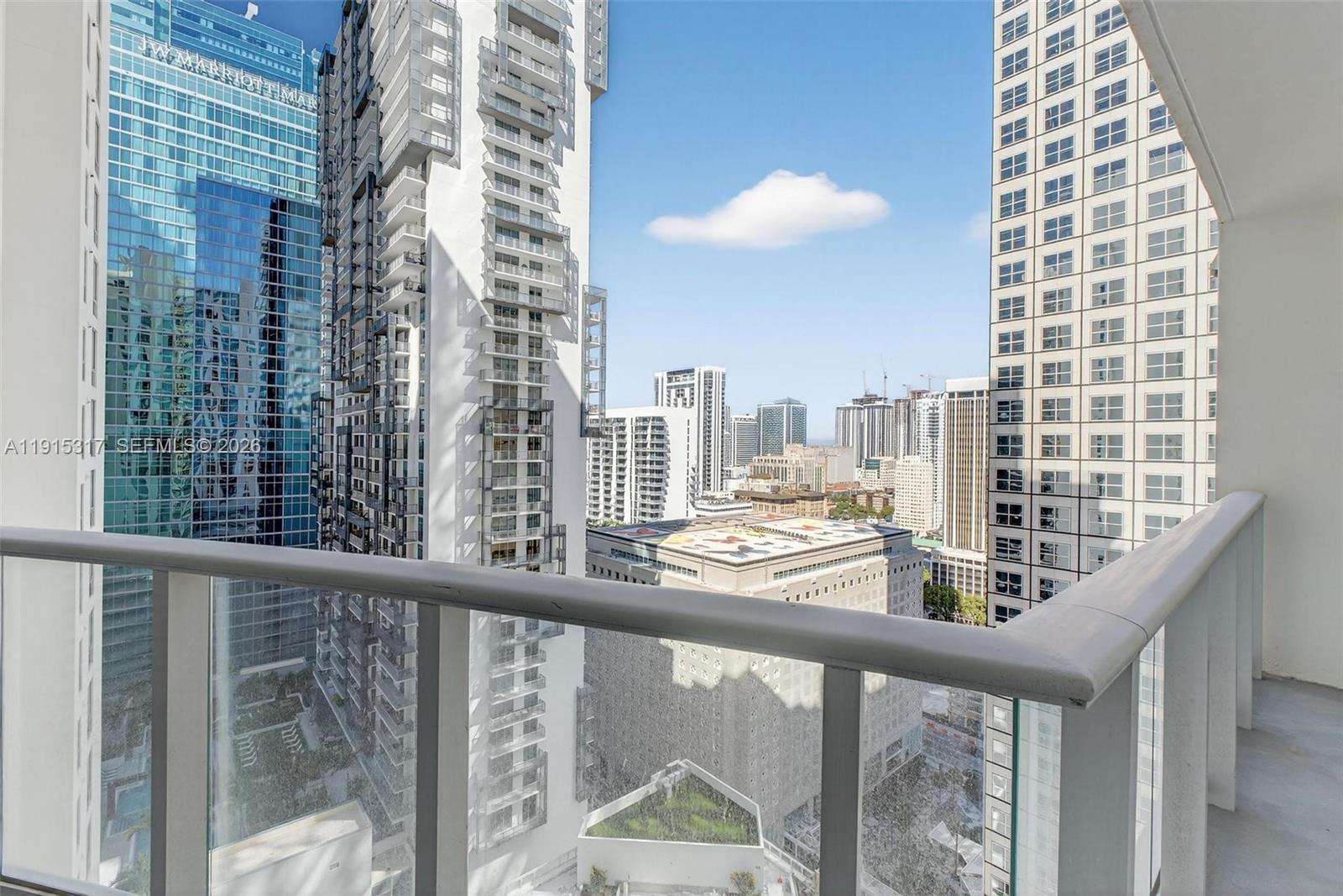 MET 1 CONDO - Residential
