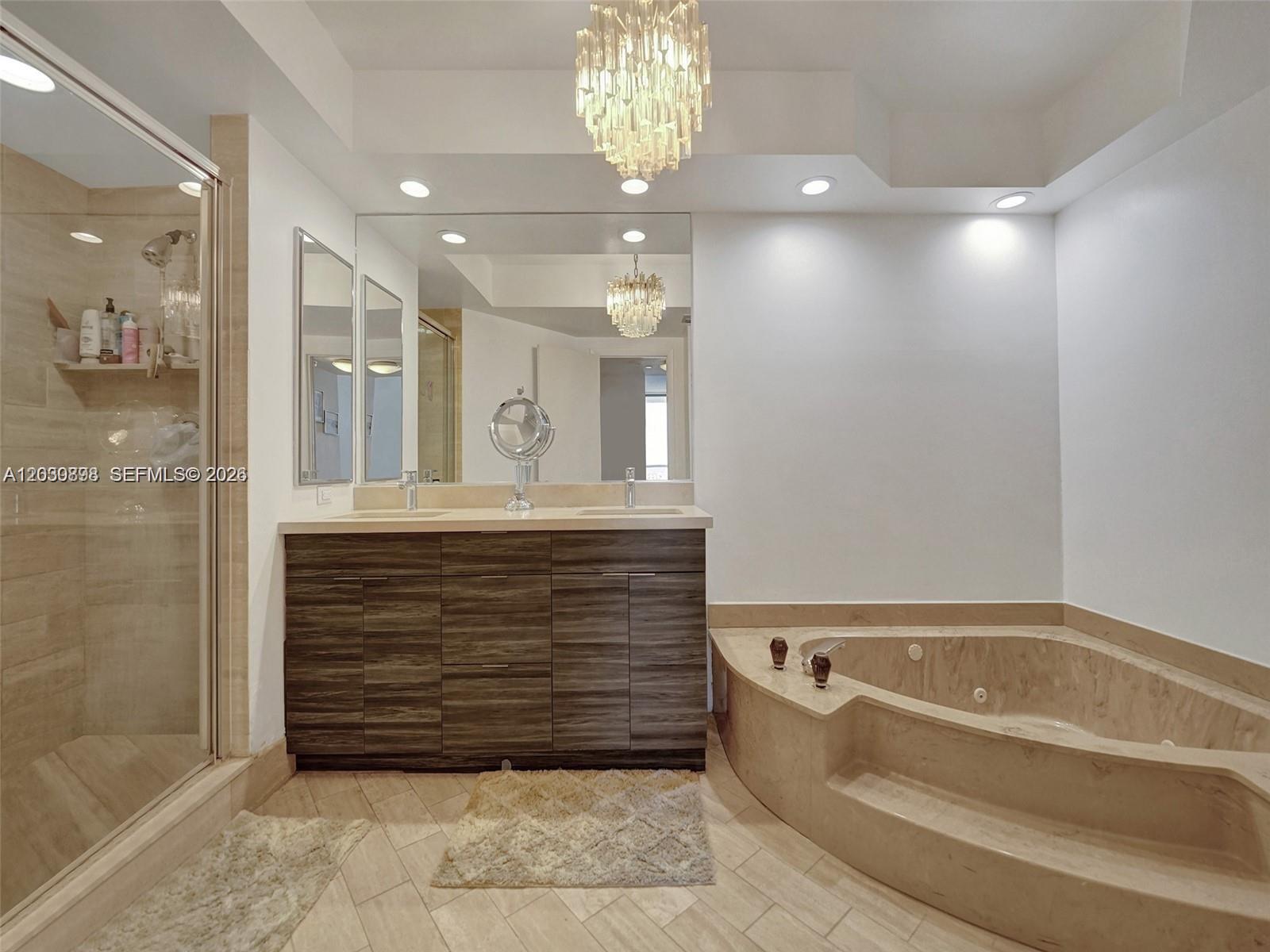 HAMPTONS WEST CONDO - Residential