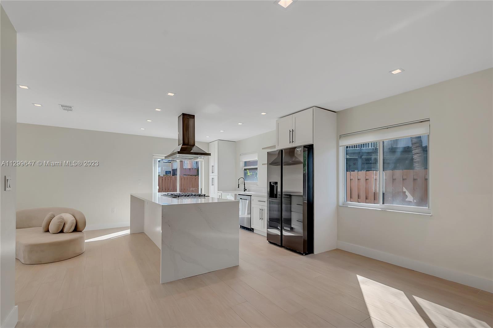 VILLAS OF OLD CUTLER - Residential