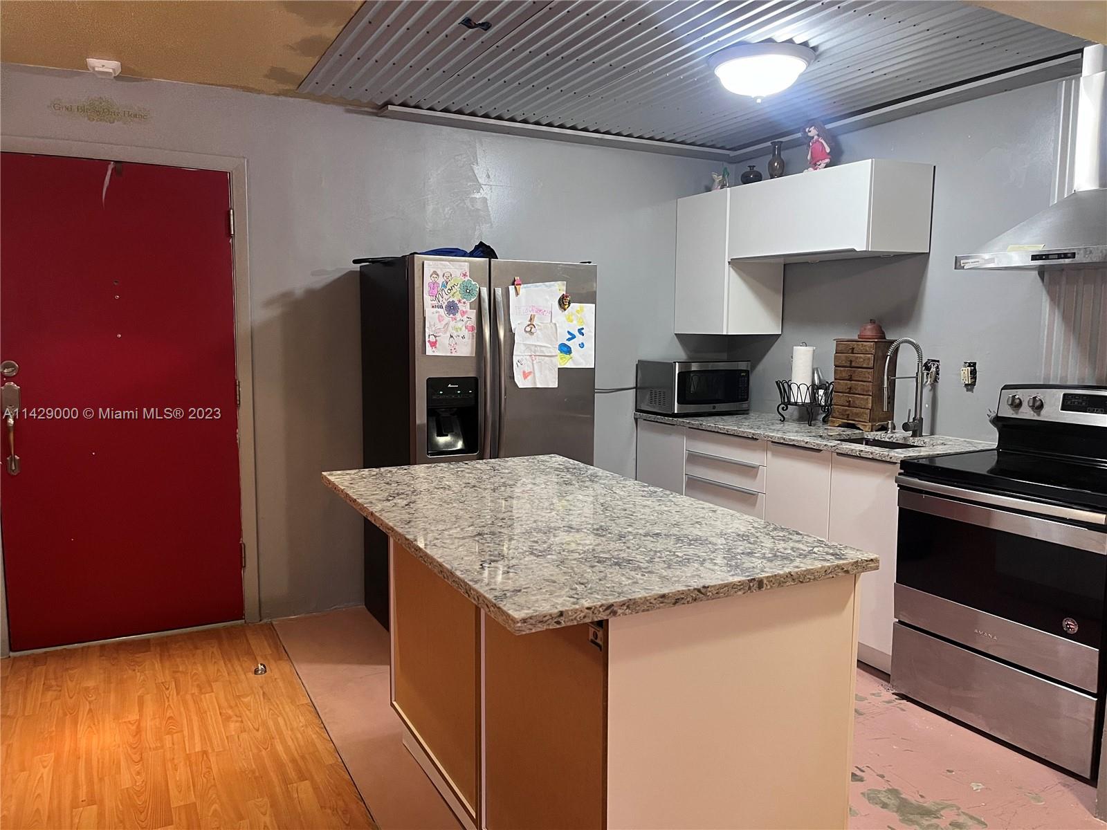WESTLAND SOUTH CONDO - Residential