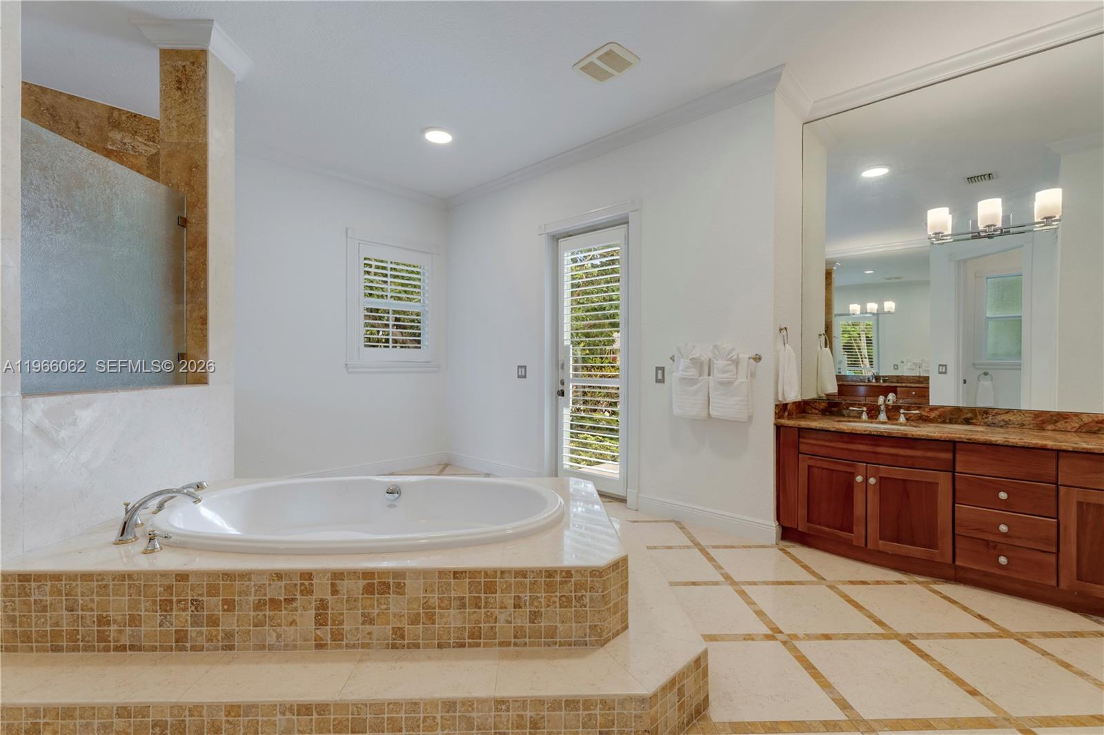 RIDGELINE ESTATES - Residential