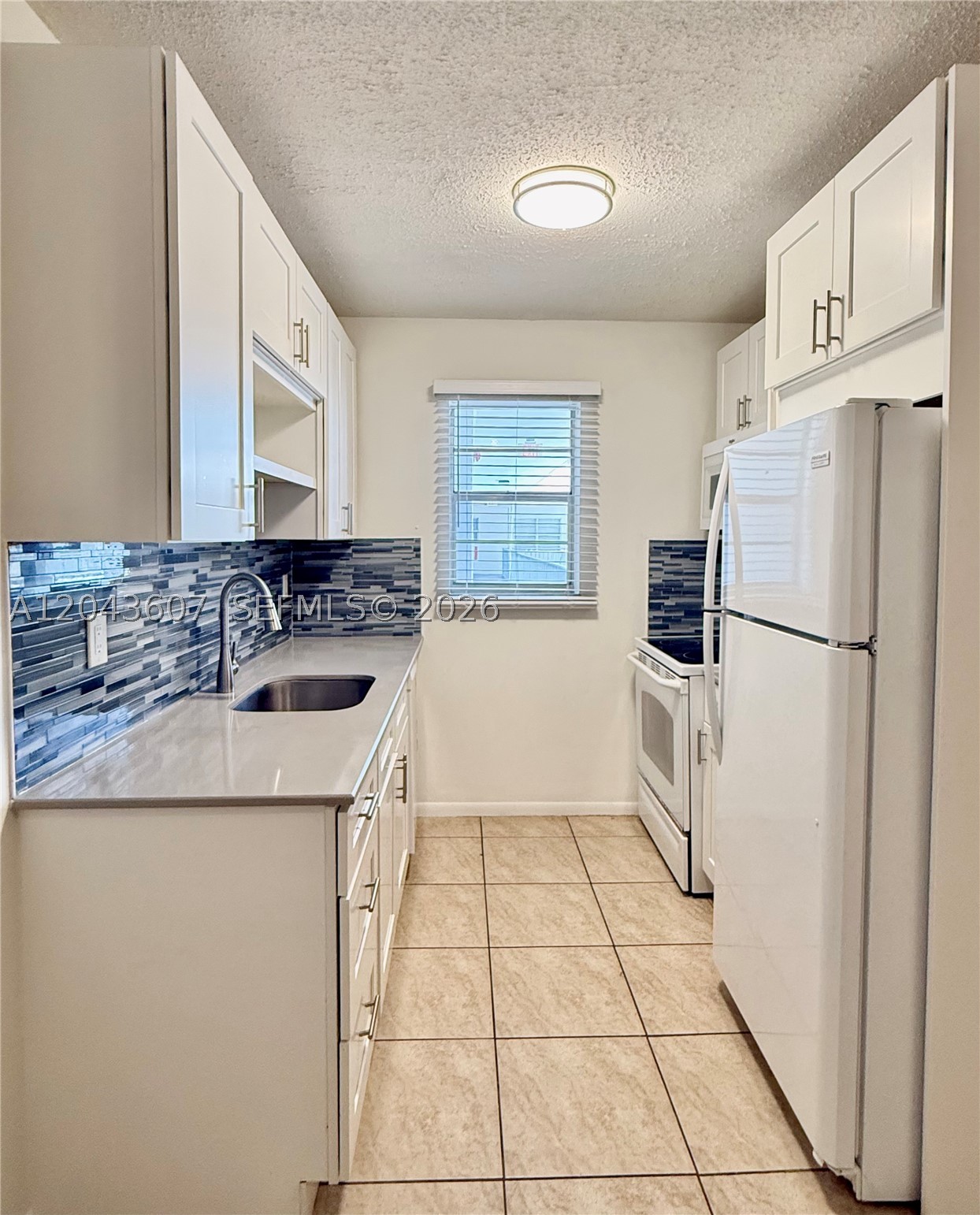 Rare Opportunity in Hallandale Beach! Renovated Condo in great location US1 & Hallandale Bch Blvd. Close to everywhere, shopping, restaurants, Gulfstream park and casino. Just few minutes to the Beach. Investors welcome! It's OK to rent immediately, All ages, quiet building.