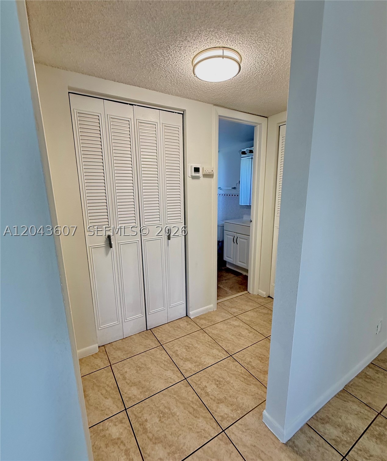 CRYSTAL CONDO - Residential
