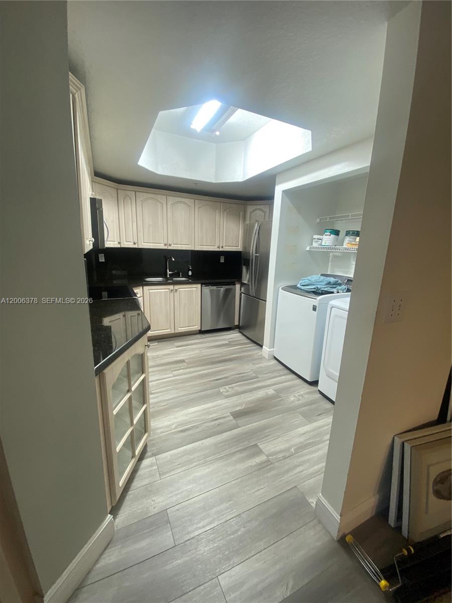 POINCIANA LAKES VILLAS CO - Residential