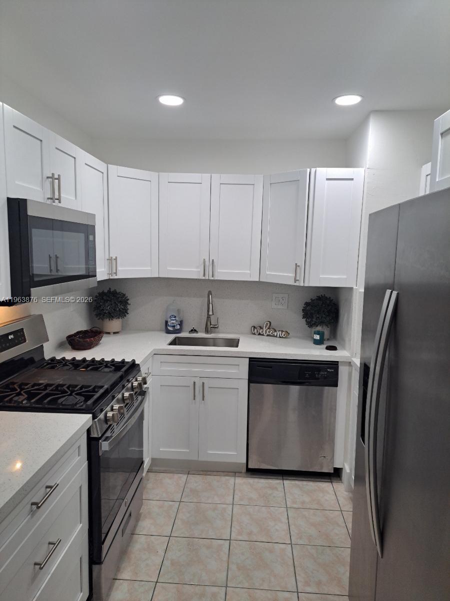 MISSIONWOOD AT MIRAMAR CO - Residential
