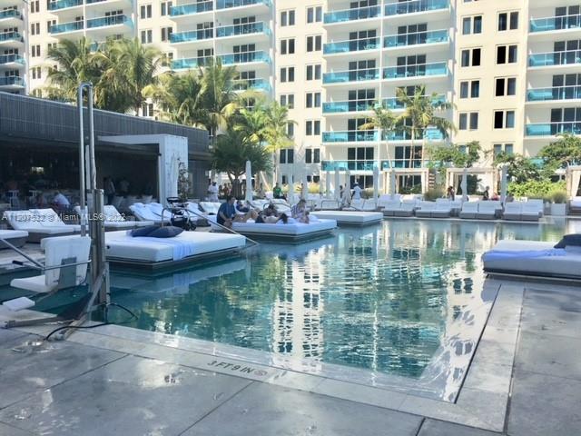 RONEY PALACE CONDO - Residential Lease