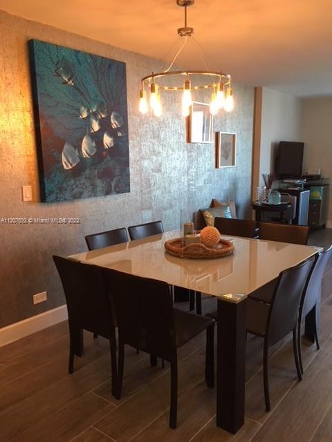 RONEY PALACE CONDO - Residential Lease