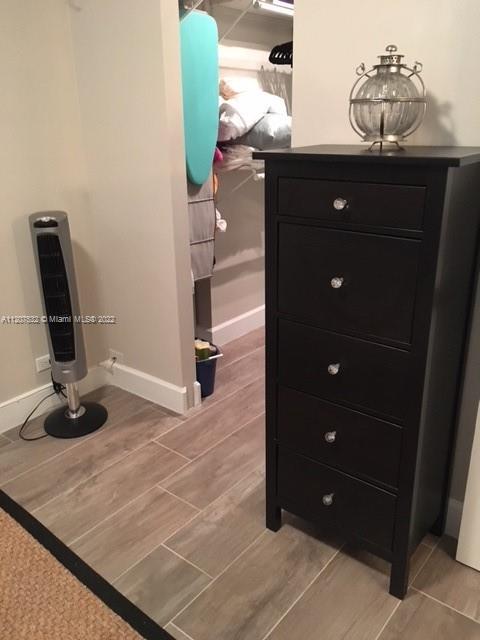 RONEY PALACE CONDO - Residential Lease
