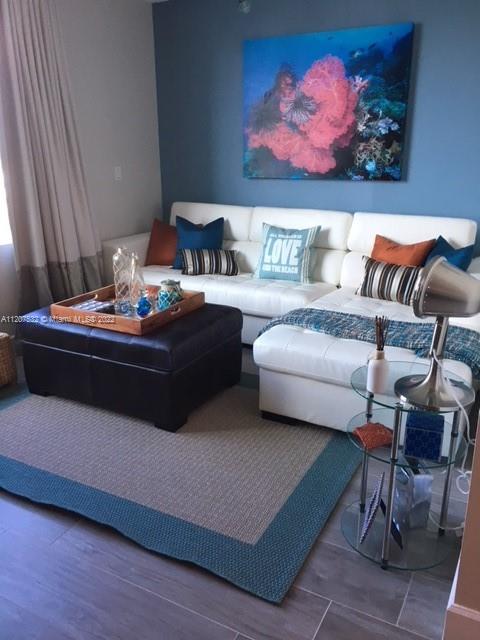 RONEY PALACE CONDO - Residential Lease