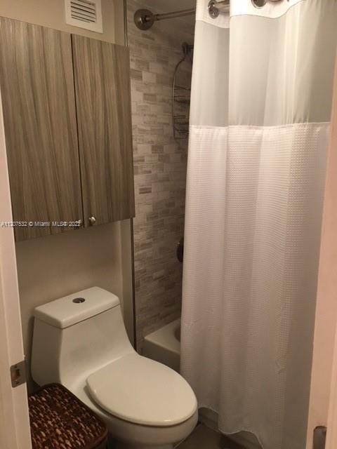 RONEY PALACE CONDO - Residential Lease