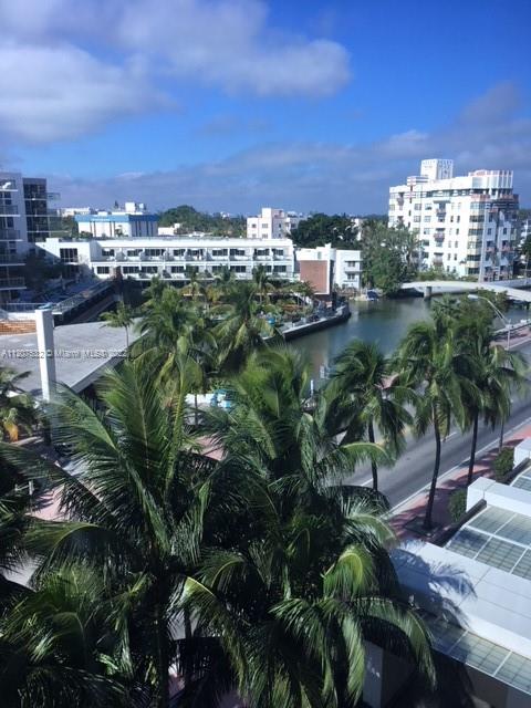 RONEY PALACE CONDO - Residential Lease