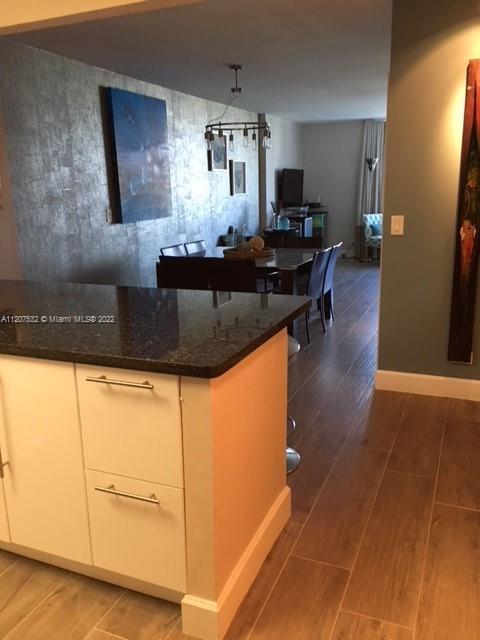 RONEY PALACE CONDO - Residential Lease